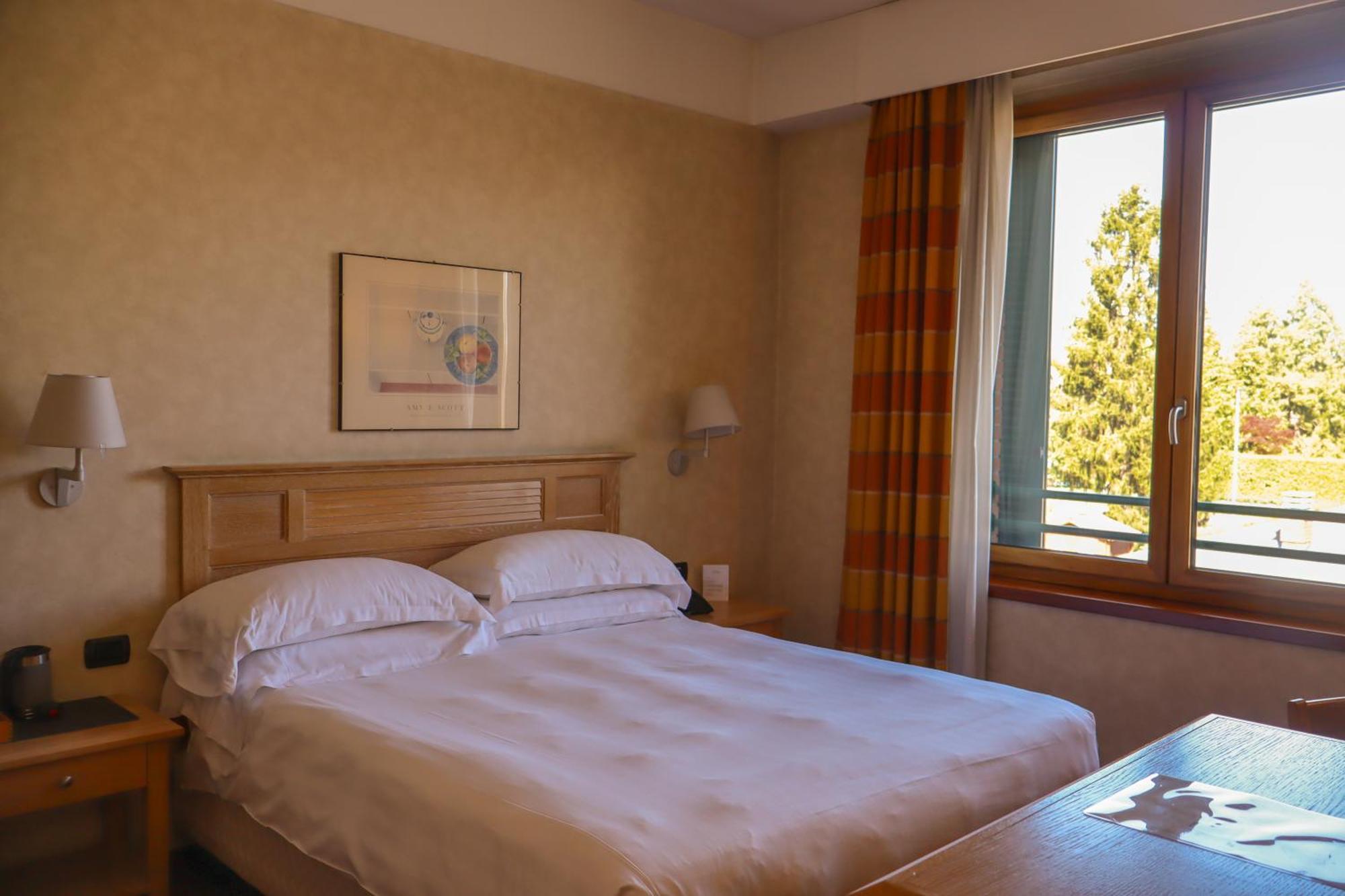 Monica Hotel Fiera Pregnana Milanese エクステリア 写真